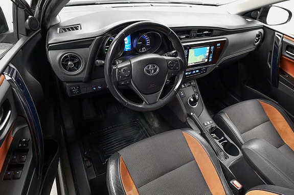 Toyota Auris 4 of 22