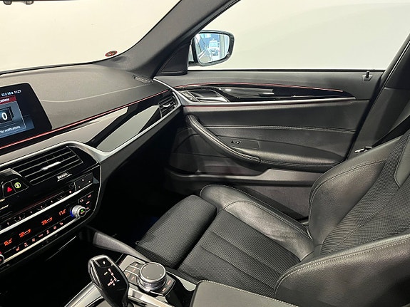 BMW 520d 15 of 21