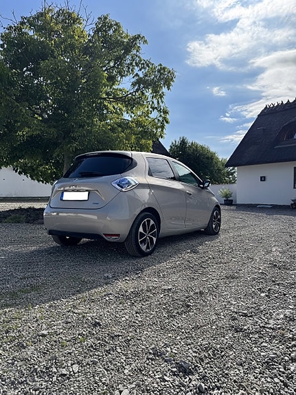 Renault Zoe 2 of 8