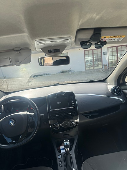 Renault Zoe 6 of 8