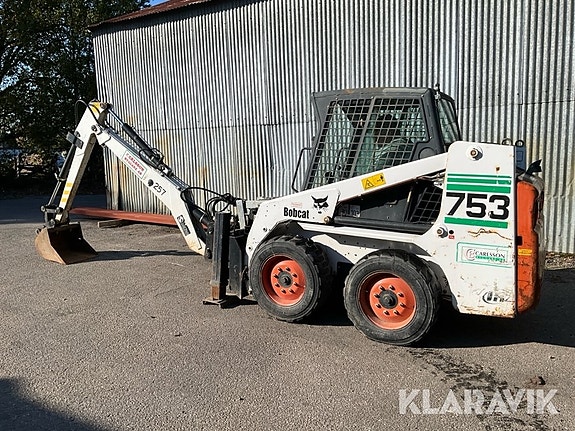Kompaktlastare Bobcat 753 med 5st redskap 6 of 6