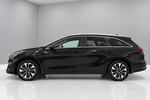 Kia Ceed 3 of 19