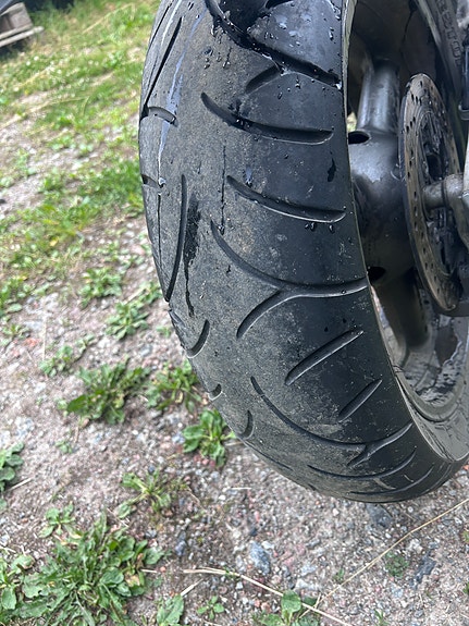 Suzuki SV650 9 of 14
