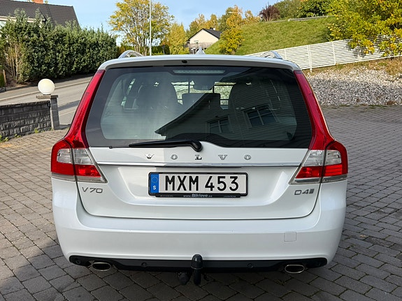 Volvo V70 10 of 30