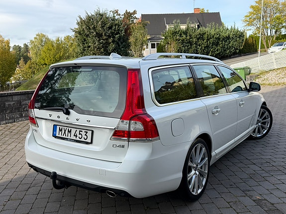 Volvo V70 9 of 30