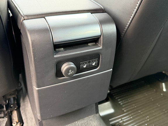 Volvo V70 30 of 30