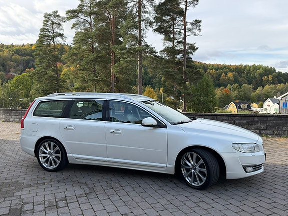 Volvo V70 7 of 30
