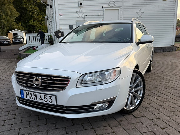 Volvo V70 2 of 30