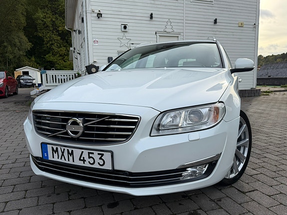 Volvo V70 3 of 30