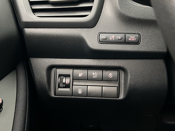 Nissan Leaf 15 of 28