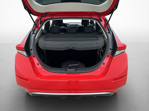 Nissan Leaf 9 of 28