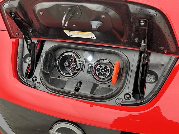 Nissan Leaf 24 of 28