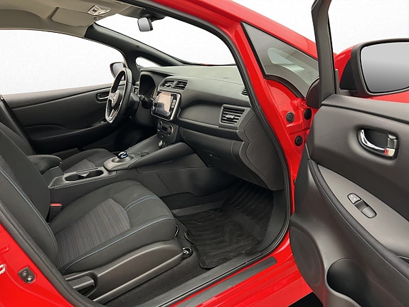 Nissan Leaf 11 of 28