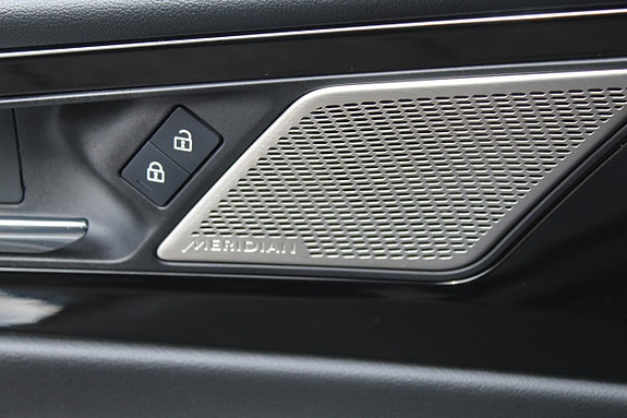 Jaguar XE 5 of 18