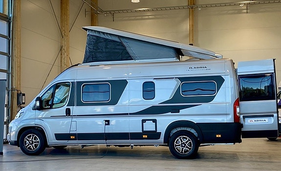 Adria Twin Supreme 640 SGX Pop Up tak/4 bäddar/Automat/Premium värmeisolering 12 of 12