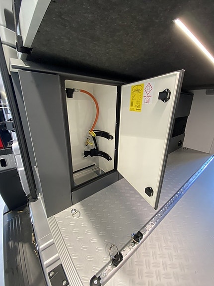 Adria Twin Supreme 640 SGX Pop Up tak/4 bäddar/Automat/Premium värmeisolering 11 of 12
