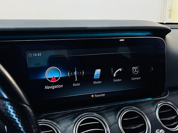 Mercedes-Benz E200 d 14 of 24