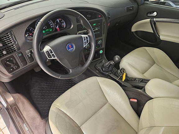 Saab 9-5 12 of 14