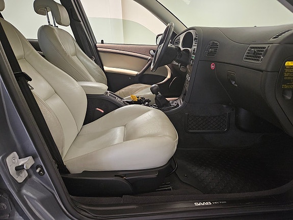 Saab 9-5 10 of 14