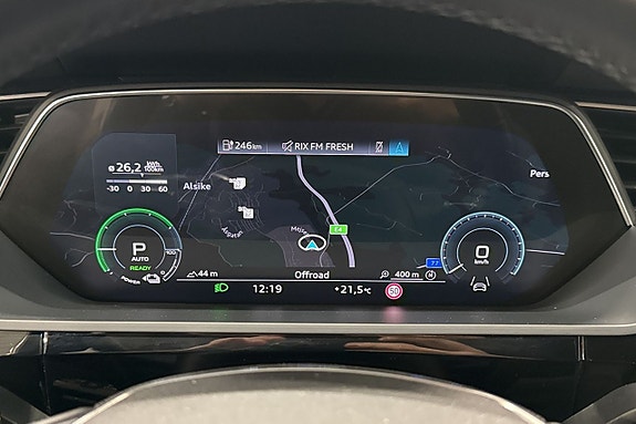 Audi e-tron 14 of 27