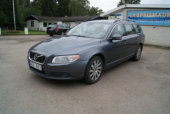 Volvo V70 5 of 18