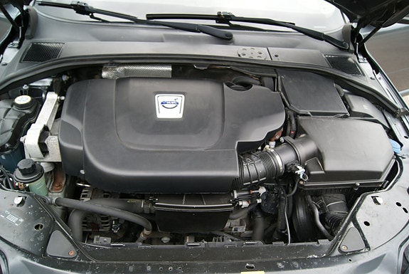 Volvo V70 16 of 18