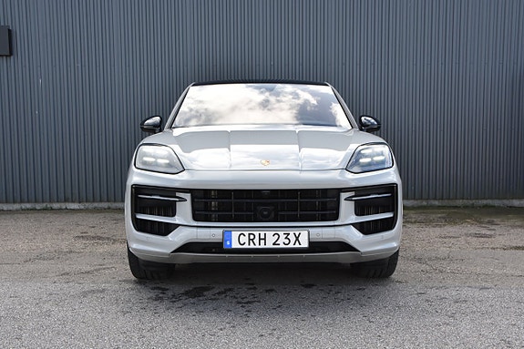 Porsche Cayenne 7 of 30