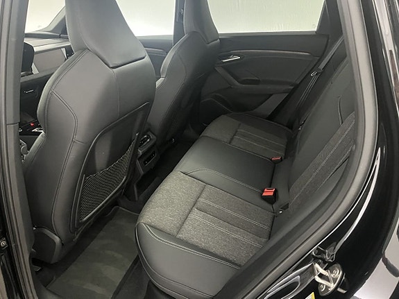 Audi Q6 e-tron 8 of 11