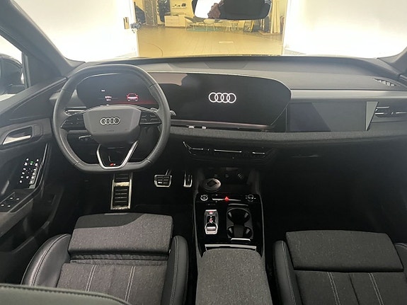 Audi Q6 e-tron 9 of 11