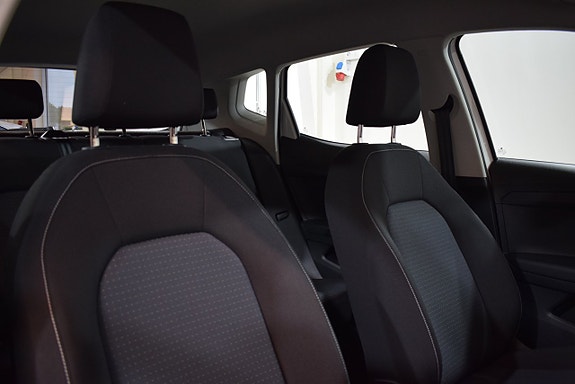 Seat Arona 11 of 22