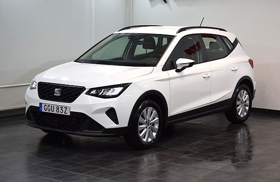 Seat Arona 4 of 22