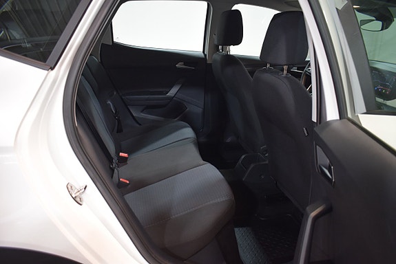Seat Arona 12 of 22