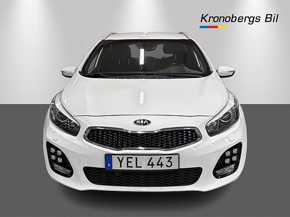 Kia Ceed 2 of 16