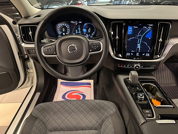 Volvo V60 7 of 20