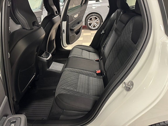 Volvo V60 17 of 20