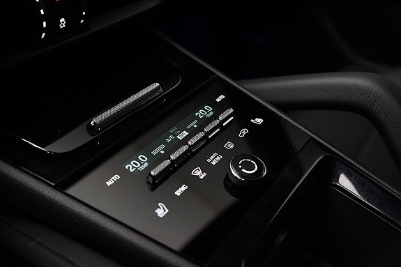 Porsche Cayenne 17 of 28