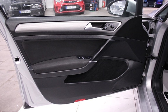 Volkswagen Golf I 28 of 28