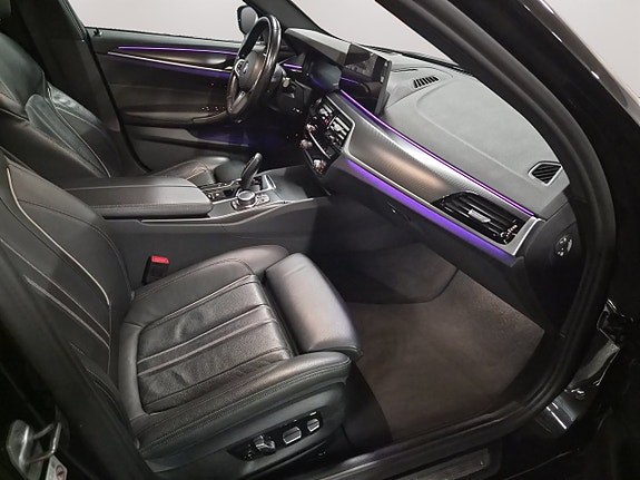 BMW 530e 12 of 26