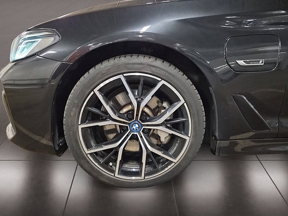 BMW 530e 9 of 26