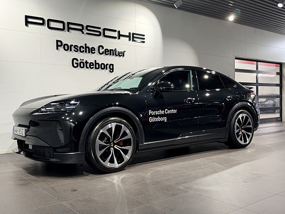 Porsche Cayenne 8 of 30