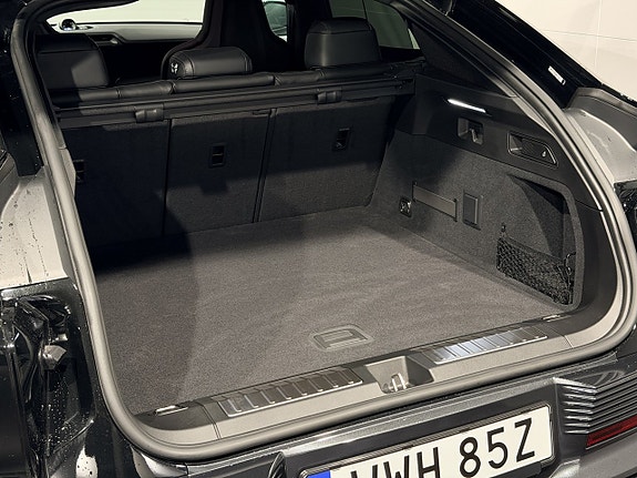 Porsche Cayenne 27 of 30