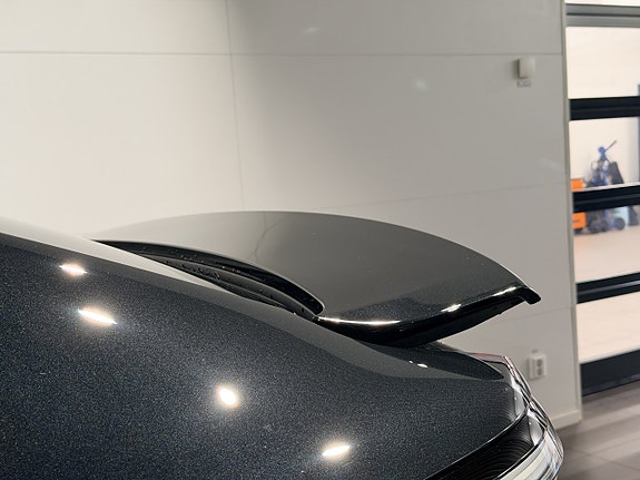 Porsche Cayenne 26 of 30