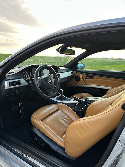 BMW 335i 5 of 10