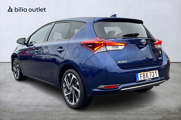 Toyota Auris 4 of 27
