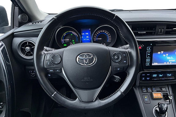 Toyota Auris 13 of 27