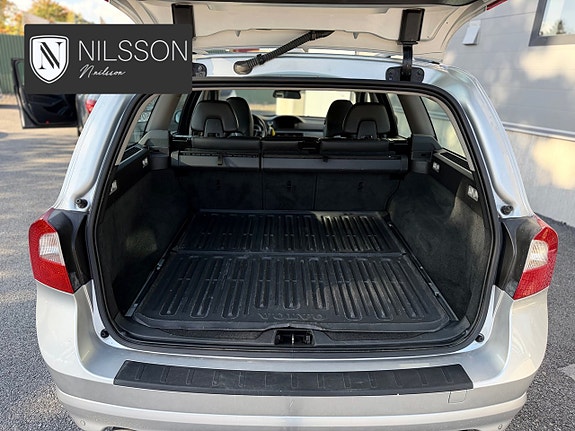 Volvo V70 15 of 30