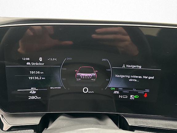 Audi Q6 e-tron 18 of 30