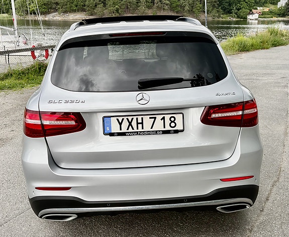 Mercedes-Benz GLC 220 d 2 of 7