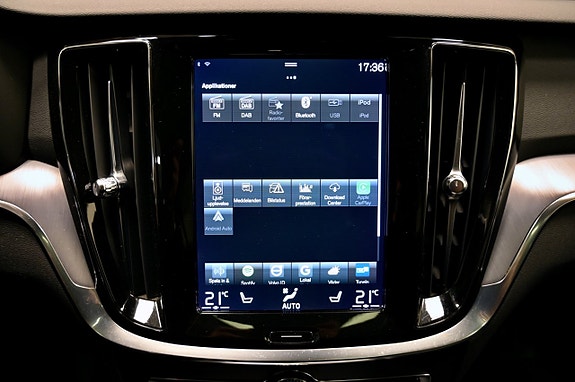 Volvo V60 Cross Country 26 of 27
