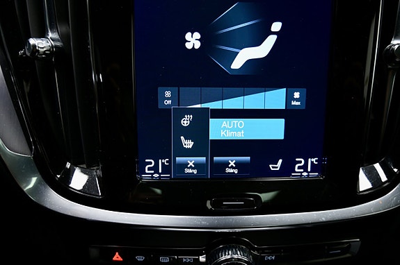 Volvo V60 Cross Country 24 of 27